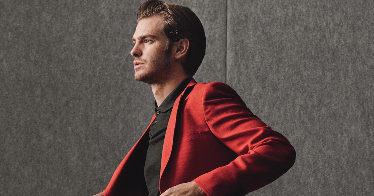 How to get Andrew Garfield’s haircut and hairstyle.  Credit: WMagazine. 